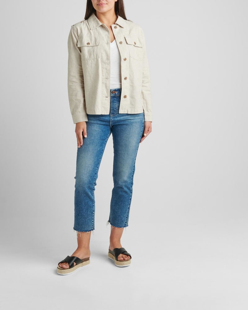 Front of a model wearing a size XLarge Shaylie Shirt Jacket in Oatmeal in Oatmeal by JAG. | dia_product_style_image_id:326521